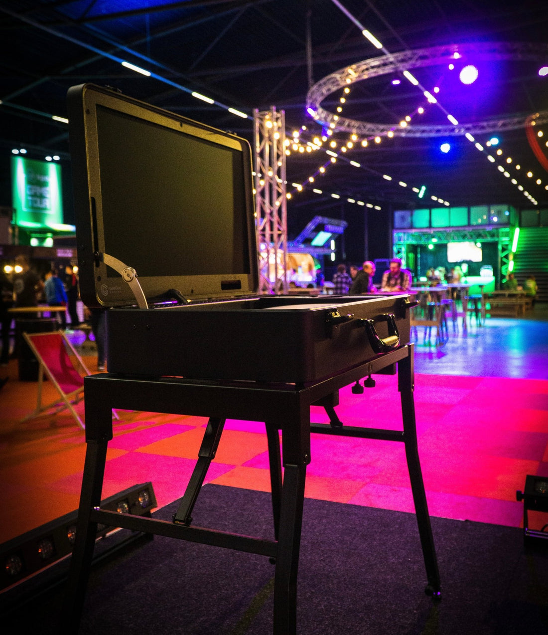 Tournament participant @dreamhack Rotterdam wins GeeGee EDGE case - GeeGee Cases